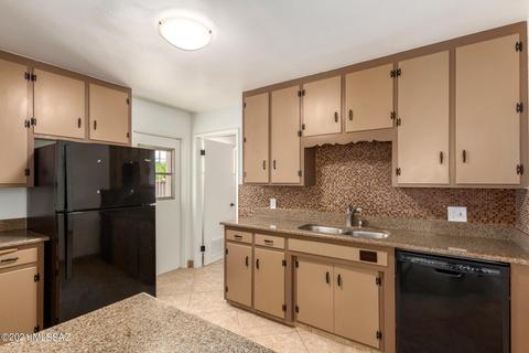 5337 E Baker St, Tucson, AZ 85711 photo 9
