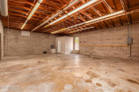 802 E Silver St, Tucson, AZ 85719 photo 39