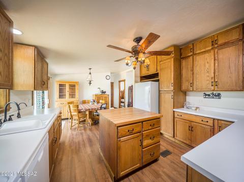 19295 E Marsh Station Rd, Vail, AZ 85641 photo 5