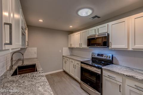 1131 E Spring St, Tucson, AZ 85719 photo 6