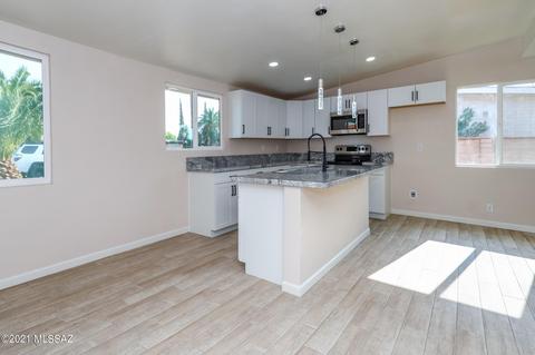 7554 E 33rd St, Tucson, AZ 85710 photo 6
