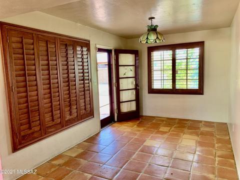 6022 E 27th St, Tucson, AZ 85711 photo 9