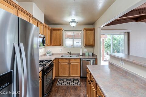 10520 E Wildfire Dr, Tucson, AZ 85748 photo 16
