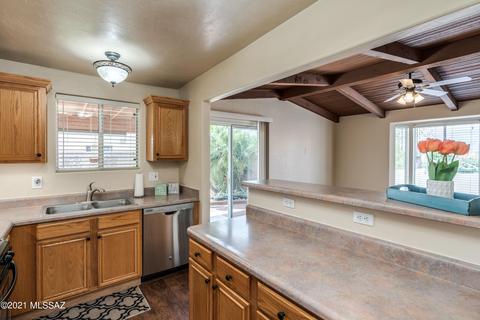 10520 E Wildfire Dr, Tucson, AZ 85748 photo 17