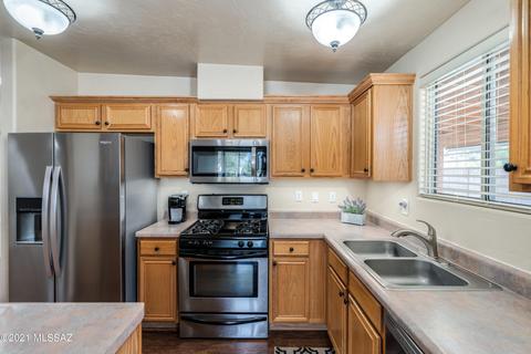10520 E Wildfire Dr, Tucson, AZ 85748 photo 15