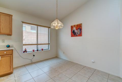60813 E Silky Mane Dr, Tucson, AZ 85739 photo 8