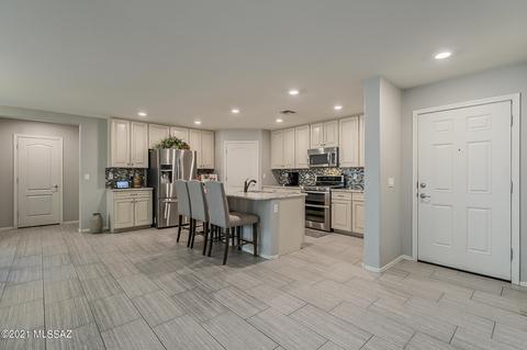 7541 E Kinnison Wash Loop, Tucson, AZ 85730 photo 16