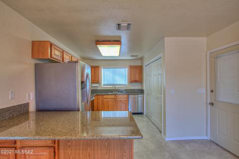 4836 E Wagon Train Rd, Tucson, AZ 85739 photo 6