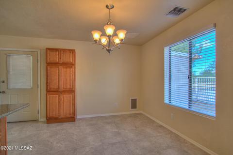 4836 E Wagon Train Rd, Tucson, AZ 85739 photo 9