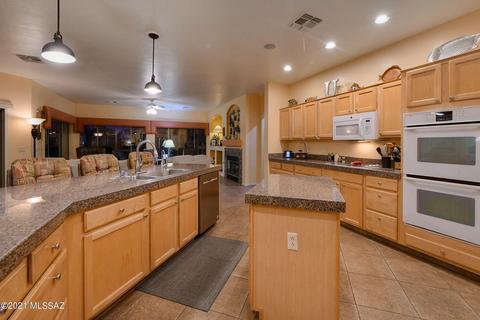 7788 E Whileaway Pl, Tucson, AZ 85750 photo 12