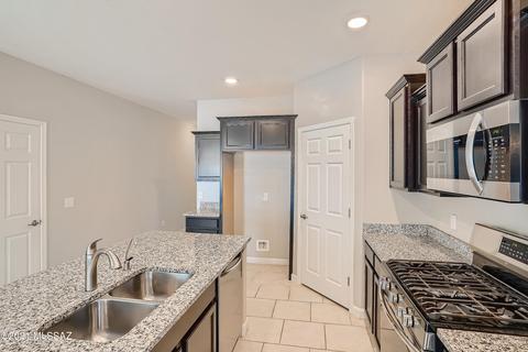 12110 E Metz Dr, Vail, AZ 85641 photo 9