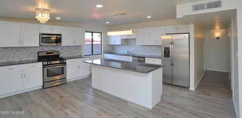 8133 E 4th Pl, Tucson, AZ 85710 photo 1