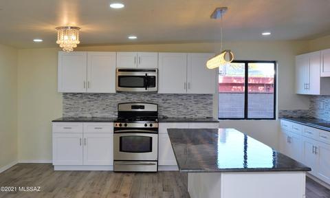 8133 E 4th Pl, Tucson, AZ 85710 photo 7