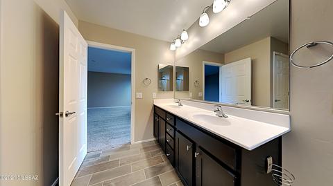 8865 E Abrams Loop, Tucson, AZ 85710 photo 11