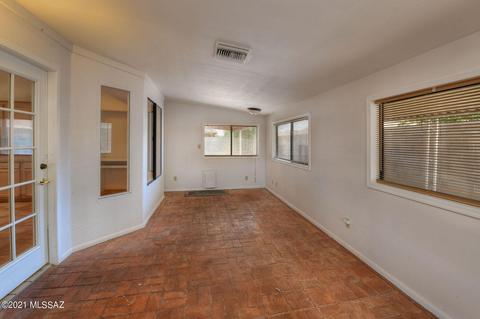 6135 S Bufkin Dr, Tucson, AZ 85746 photo 8