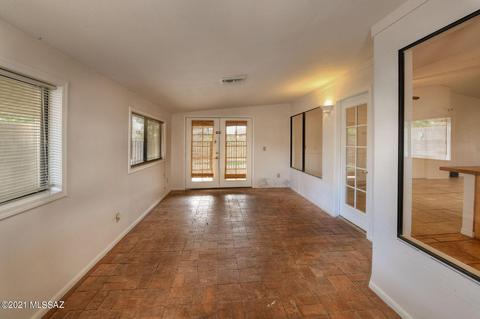 6135 S Bufkin Dr, Tucson, AZ 85746 photo 9