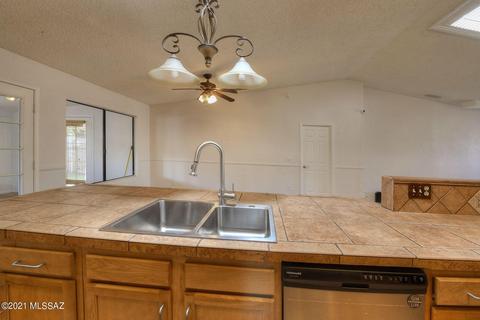 6135 S Bufkin Dr, Tucson, AZ 85746 photo 4