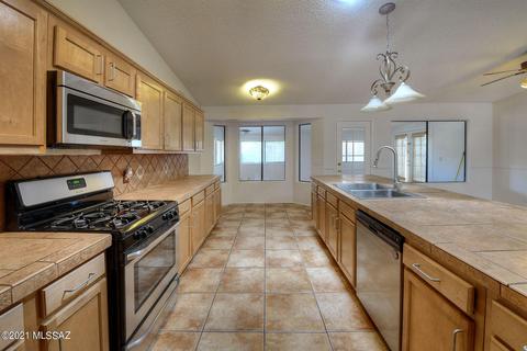 6135 S Bufkin Dr, Tucson, AZ 85746 photo 6
