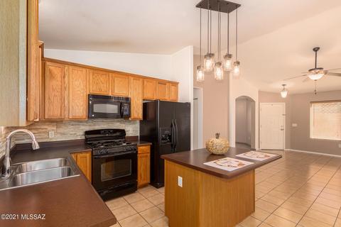 6372 E Garden Stone Dr, Tucson, AZ 85756 photo 10