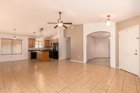 6372 E Garden Stone Dr, Tucson, AZ 85756 photo 3