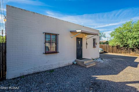 1044 E Spring St N, Tucson, AZ 85719 photo 3
