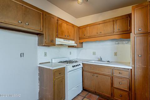 1044 E Spring St N, Tucson, AZ 85719 photo 28