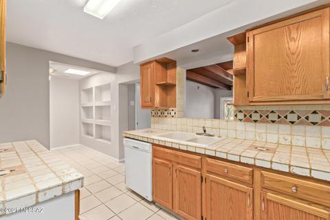 6550 E Fordham Dr, Tucson, AZ 85710 photo 13