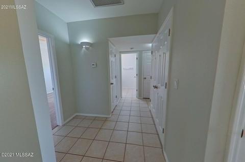 511 E Savannah St, Vail, AZ 85641 photo 2
