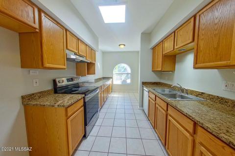 511 E Savannah St, Vail, AZ 85641 photo 3