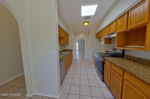 511 E Savannah St, Vail, AZ 85641 photo 4