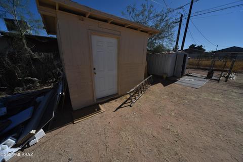902 E 31st St, Tucson, AZ 85713 photo 4