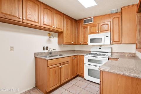 4766 E 26th St, Tucson, AZ 85711 photo 16