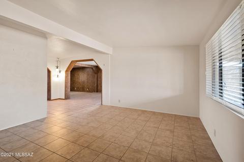 4766 E 26th St, Tucson, AZ 85711 photo 5
