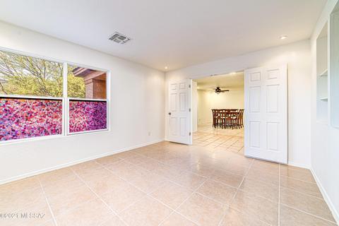 8496 E Va Cortina De Madera, Tucson, AZ 85747 photo 10