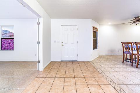 8496 E Va Cortina De Madera, Tucson, AZ 85747 photo 7