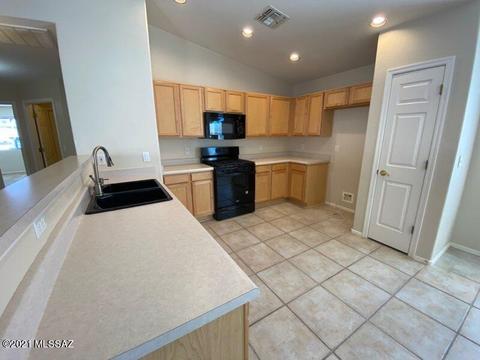10209 E Desert Mesa Dr, Tucson, AZ 85747 photo 8