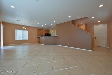 7019 S Harrier Loop, Tucson, AZ 85756 photo 2