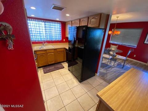 8569 E Pine Valley Dr, Tucson, AZ 85710 photo 7