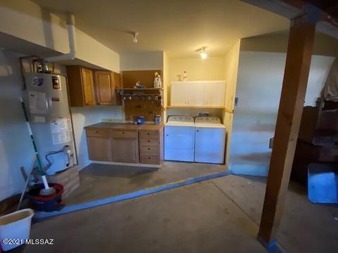8569 E Pine Valley Dr, Tucson, AZ 85710 photo 10