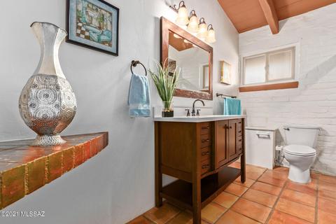 1301 E Lind Rd, Tucson, AZ 85719 photo 12