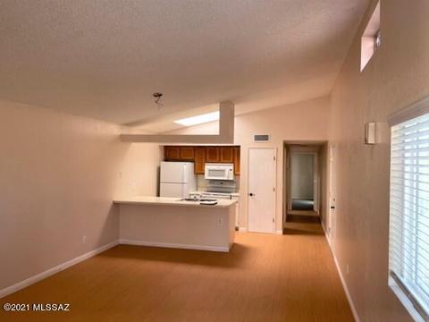 6185 W Greystone Loop, Tucson, AZ 85713 photo 8