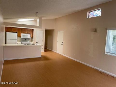 6185 W Greystone Loop, Tucson, AZ 85713 photo 9