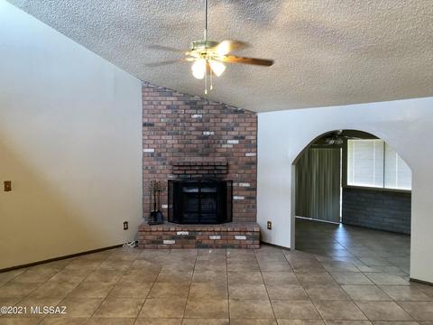 2531 E Roslyn Ln, Vail, AZ 85641 photo 8