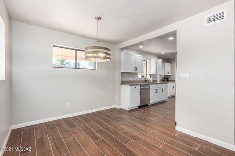 825 E Mitchell Dr, Tucson, AZ 85719 photo 7