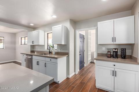 825 E Mitchell Dr, Tucson, AZ 85719 photo 11