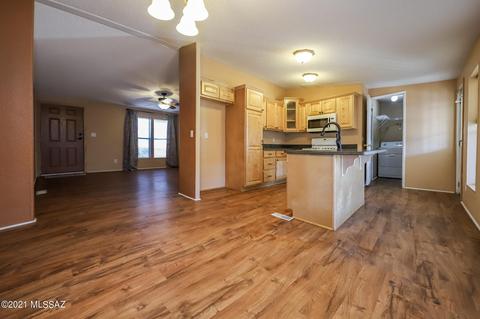 6041 E Thunder River Dr, Tucson, AZ 85756 photo 5