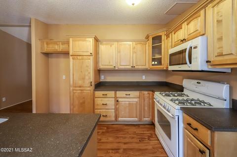 6041 E Thunder River Dr, Tucson, AZ 85756 photo 9