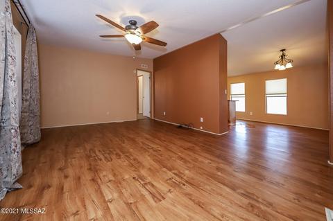 6041 E Thunder River Dr, Tucson, AZ 85756 photo 4