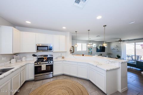 8928 E Wright School Loop, Tucson, AZ 85715 photo 12