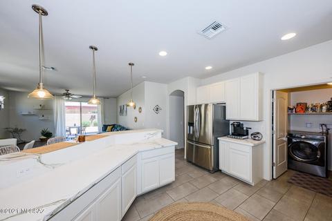 8928 E Wright School Loop, Tucson, AZ 85715 photo 13